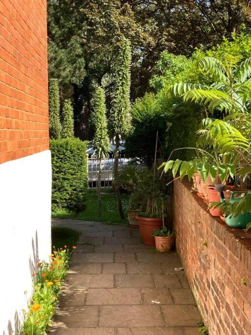 Lepine- Holiday Apartment In Sunny フォークストン エクステリア 写真