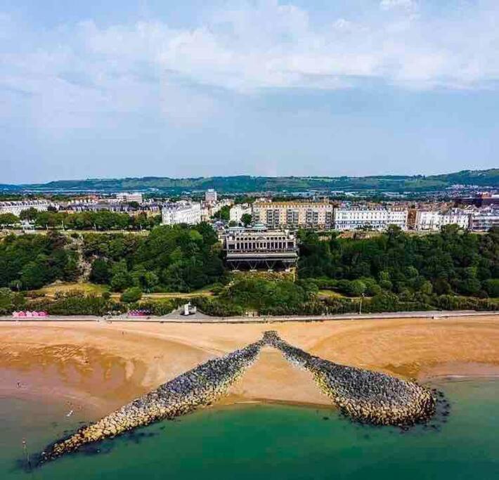 Lepine- Holiday Apartment In Sunny フォークストン エクステリア 写真
